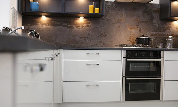 Textured dark grey dream fitted kitchen