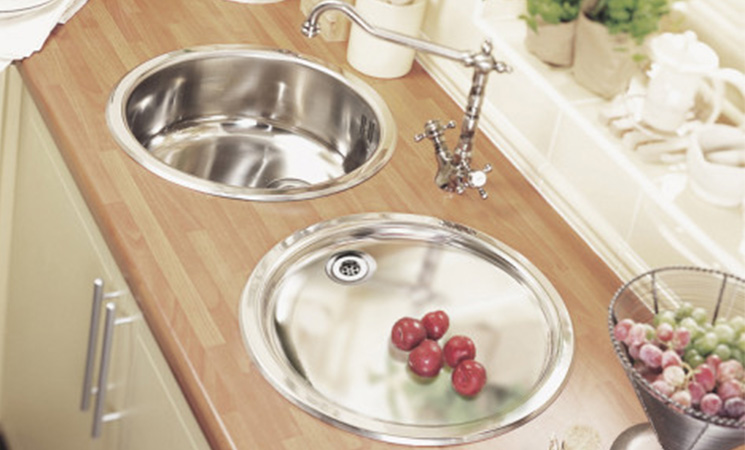 Round sink for a contemporary feel