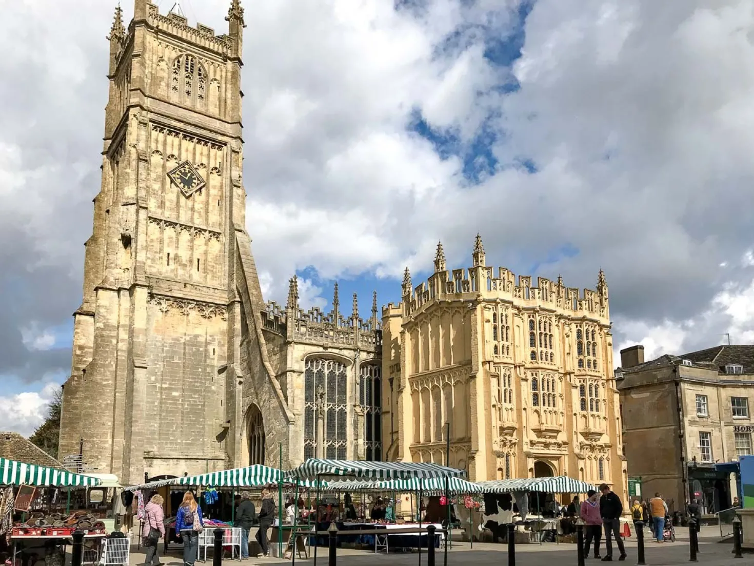 Places to Visit In Cirencester: A Guide image