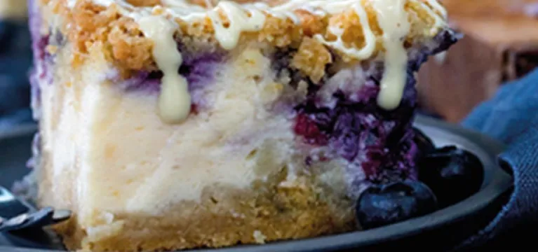 Recipe: Blueberry Cheesecake Crumble Bars  image