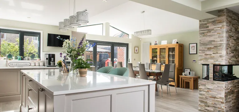 Summer Hosting: Create the Perfect Kitchen for Entertaining image