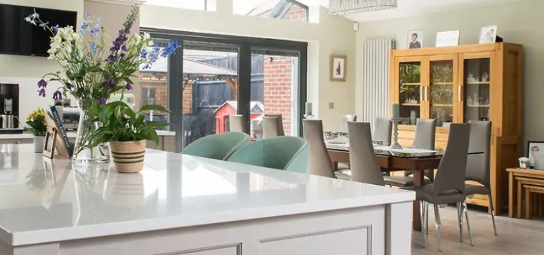 Summer Hosting: Create the Perfect Kitchen for Entertaining image