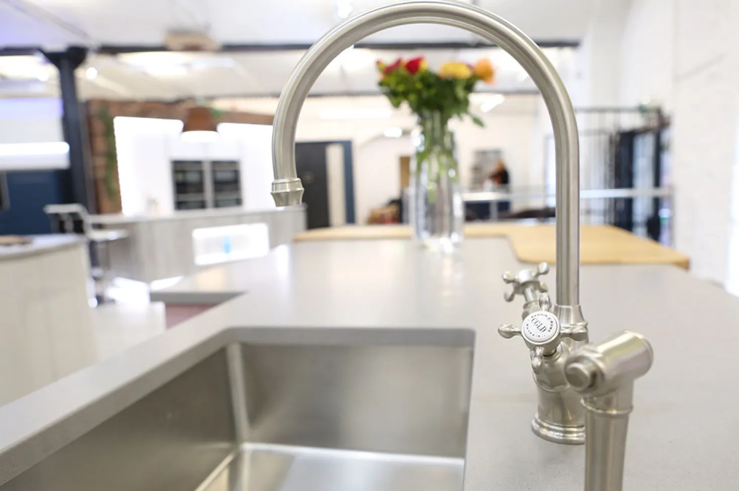 How To Buy Kitchen Taps  image