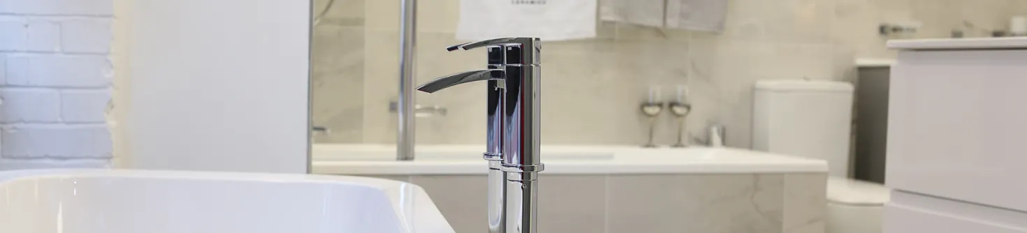 How to Fit a Bath Tap image