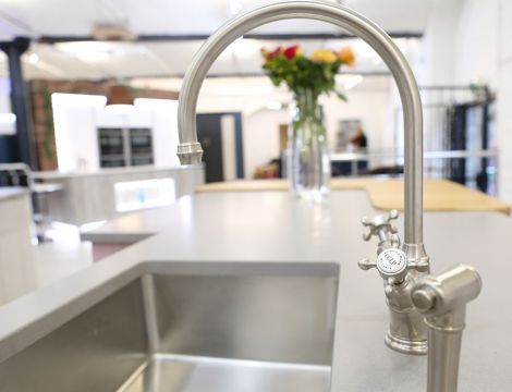 How To Buy Kitchen Taps image