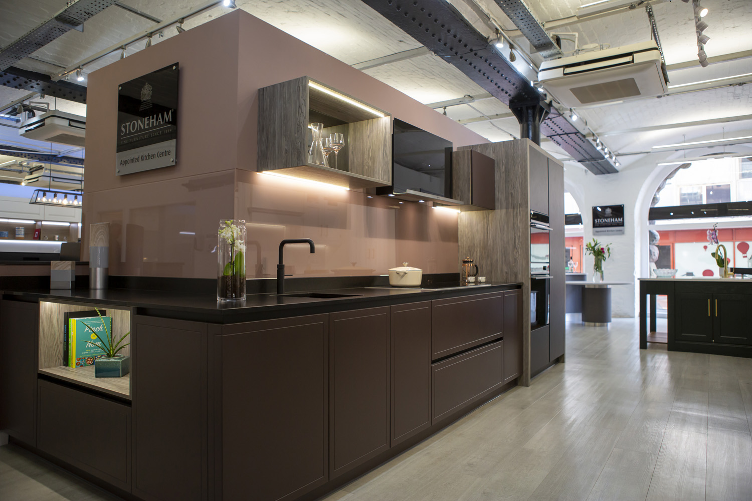 Stoneham Fitted Kitchen at Gardiner Haskins Interiors Bristol 