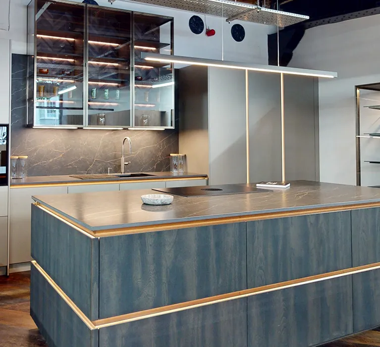 i-luminate German Kitchens